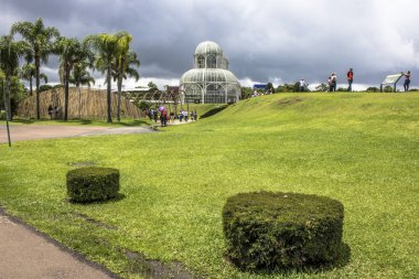 Curitiba, Pr, Brezilya, 30 Aralık 2017. Botanik Bahçesi Maria Garfunkel Richbieter, resmen cinsinden Curitiba Botanik Bahçesi turistler bir demir ve cam Konservatuarı Crystal Palace tarafından ilham ve 1991 yılında açıldı ben