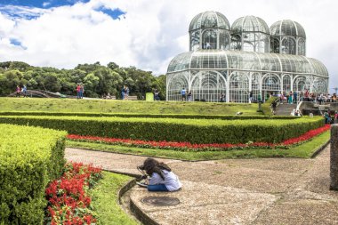 Curitiba, Pr, Brezilya, 30 Aralık 2017. Botanik Bahçesi Maria Garfunkel Richbieter, resmen cinsinden Curitiba Botanik Bahçesi turistler bir demir ve cam Konservatuarı Crystal Palace tarafından ilham ve 1991 yılında açıldı ben
