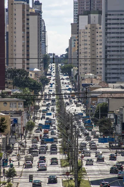 クリチバ ブラジル 2018 交通パラナ州クリチバの中部地区 Visconde グアラプアバに車の — ストック写真