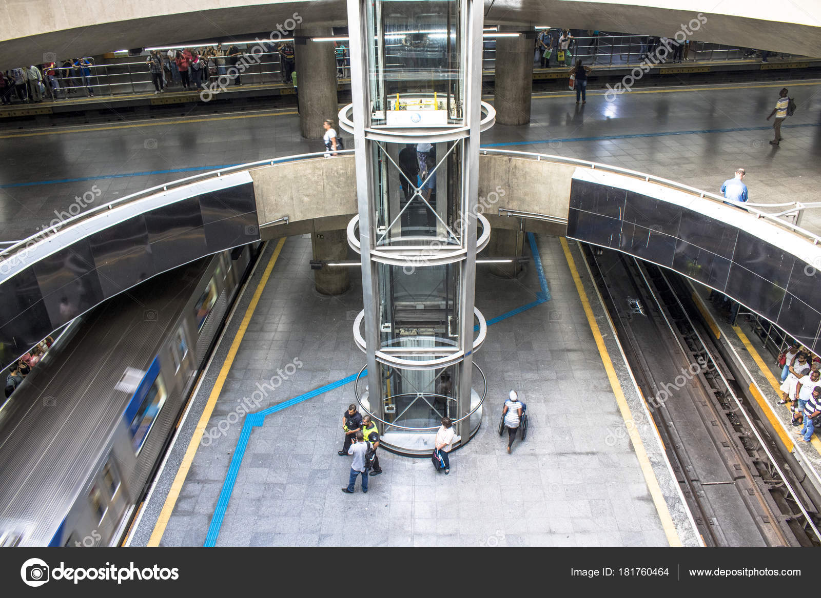 depositphotos_181760464-stock-photo-sao-paulo-brazil-march-2017.jpg