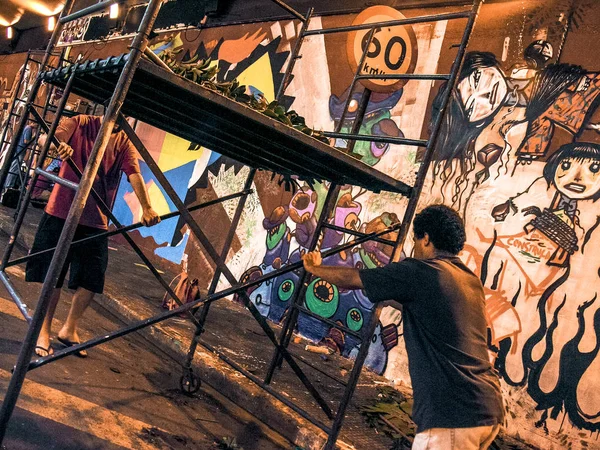 Sao Paulo Brazilië Janeiro 2007 Man Maakt Een Graffiti Muur — Stockfoto