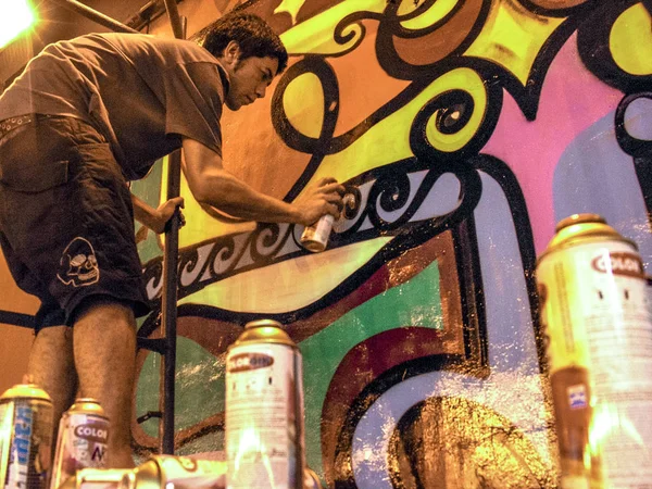 Sao Paulo Brazil Janeiro 2007 Man Makes Graffiti Wall Paulista — Stock Photo, Image