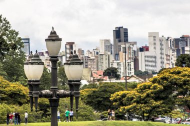 Curitiba, Pr, Brezilya, 30 Aralık 2017. Botanik Bahçesi Maria Garfunkel Richbieter, resmen cinsinden Curitiba Botanik Bahçesi turistler bir demir ve cam Konservatuarı Crystal Palace tarafından ilham ve 1991 yılında açıldı ben