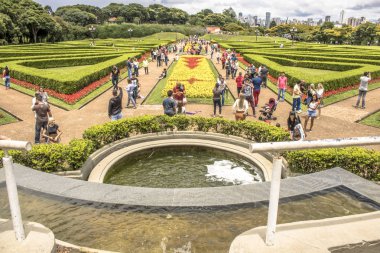 Curitiba, Pr, Brezilya, 30 Aralık 2017. Botanik Bahçesi Maria Garfunkel Richbieter, resmen cinsinden Curitiba Botanik Bahçesi turistler bir demir ve cam Konservatuarı Crystal Palace tarafından ilham ve 1991 yılında açıldı ben