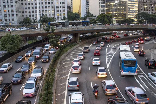 Sao Paulo Brasil Abril 2013 Atasco Tráfico Hora Punta Mayo — Foto de Stock