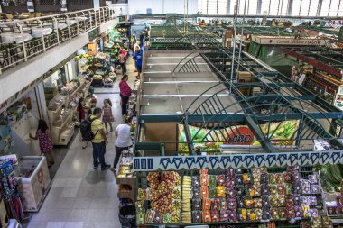 Curitiba, Parana, Brezilya, 03 Ocak 2018. Belediye çarşı, Curitiba, Brezilya, Parana devletin başkenti Merkez bölgesi içinde istemci hareket. Brezilya Güney bölgesi