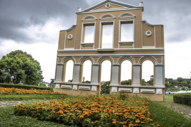 Curitiba, Parana, Brezilya, 30 Aralık 2018. Casa Mila Alman ormandaki içinde kare Cermen şiir Curitiba, Parana devlet cephe çoğaltılması turist ziyaret