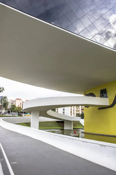 Curitiba Brésil Décembre 2017 Devant Musée Oscar Niemeyer Situé Curitiba — Photo