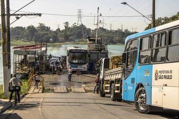 São Paulo Brasil Fevereiro 2017 Ferryboat Cruzando Barragem Billings Parelheiros — Fotografia de Stock