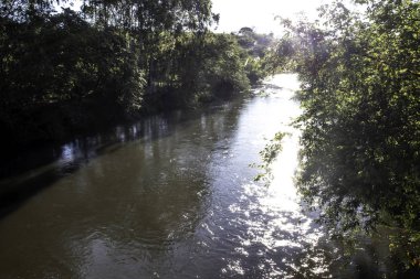 Aguas de Santa Barbara 'daki Pardo Nehri, Sao Paulo Eyaleti, Brezilya