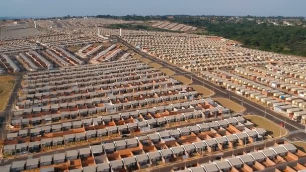 Luftaufnahme Standardisierter Häuser Des Bundesprogramms Des Bundesstaates Sao Paulo Brasilien — Stockvideo