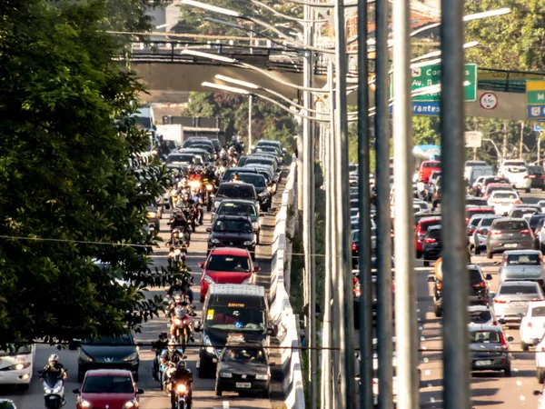Sao Paulo Brasil Diciembre 2018 Tráfico Vehículos Avenida Ruben Berta —  Fotos de Stock