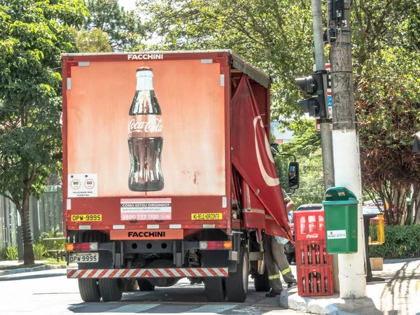 São Paulo Brasil Dezembro 2018 Caminhão Entrega Empresa Coca Cola — Fotografia de Stock