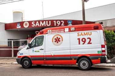 Marilia, Sao Paulo, Brezilya, 20 Eylül 2019. SAMU, Mobil Acil Bakım Sistemi, Portekizce kısaltma, Marilia City 'de park edilmiş bir ambulans.
