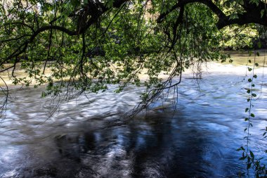 Aguas de Santa Barbara 'daki Pardo Nehri, Sao Paulo Eyaleti, Brezilya