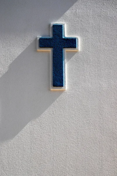 Embossed Blue Painted Cross White Wall — Stock Photo, Image