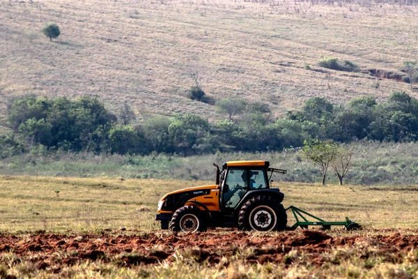 Alvinlandia Sao Paulo Brasil Mayo 2019 Farmer Trabaja Con Tractor — Foto de Stock