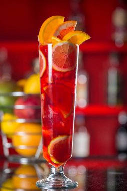 Portakal yapılan taze kokteyl meyve suyu