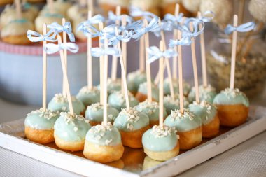 pasta düzenleme bir masaya açılır. 