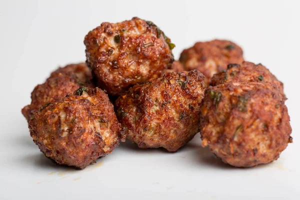 Détails des boulettes de viande frites fraîches — Photo