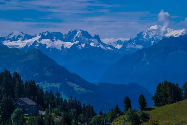 スイス、ヴォー州、bretaye 湖 chavonnes — ストック写真