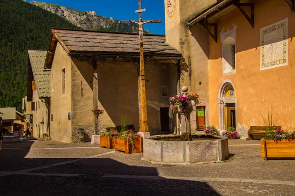 Ceillac queyras in hautes alpes in france — Stockfoto