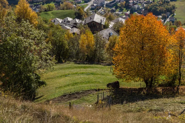 Outono em alpes suíços — Fotografia de Stock