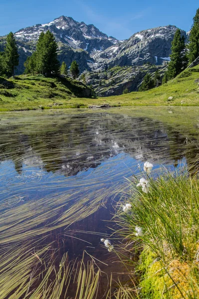 Lago de thuilette, la thuile, val d 'aoste, italia —  Fotos de Stock