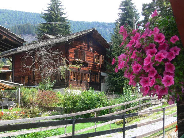 Blatten, Valais, švýcarský — Stock fotografie