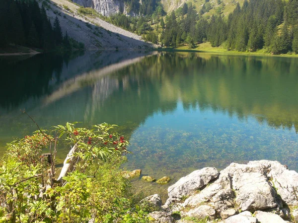Lac benit, mont saxonnex, haute savoie, frança — Fotografia de Stock