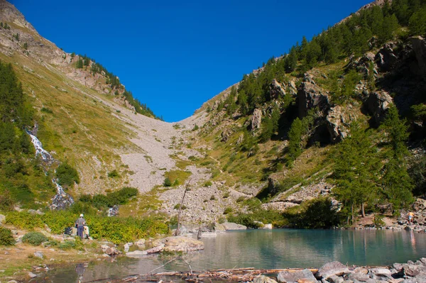 Lac de la douche, monetier, hautes alpes, frança — Fotografia de Stock