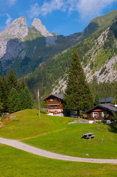 Lac de tanay,vaud,swiss — Zdjęcie stockowe