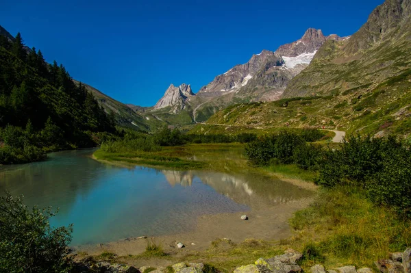 Lanskap Alpen Italia di Valle d 'Aosta — Stok Foto