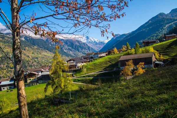 秋のスイスアルプスの風景 — ストック写真