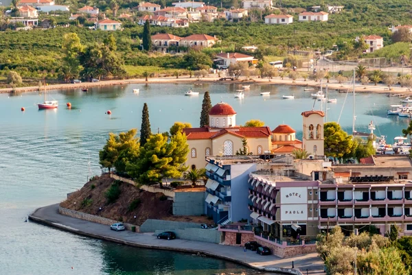 Palaia epidaurus dorf hafen, argolis, griechenland — Stockfoto