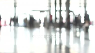 İş Merkezi adamları salonda