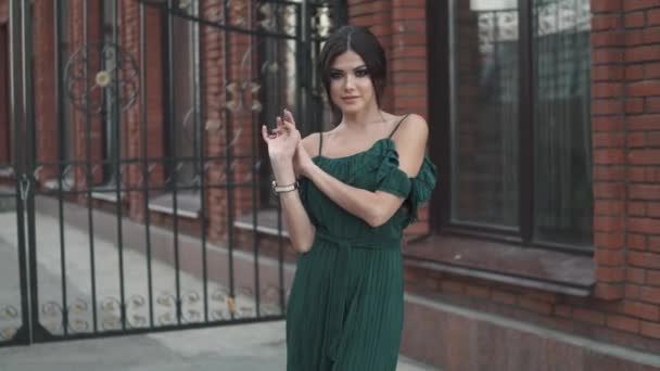 Старые женщины и молодая девушка, огромная жопа эро фото