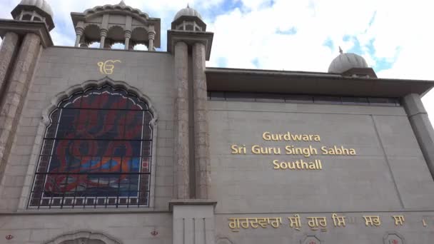 Gurdwara Sri Guru Singh Sabha Southall Londra Nın Büyük Sikh — Stok video