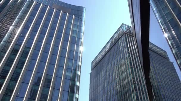 Londres Inglaterra Septiembre 2016 Ventanas Rascacielos Business Office Edificios London — Vídeo de stock