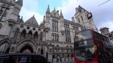 Londra / İngiltere'de - 19 Eylül 2016: London city ve otobüs