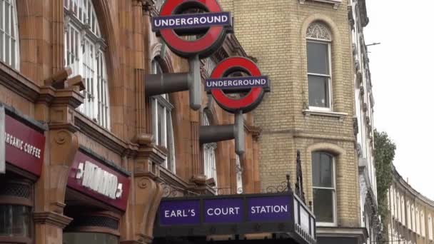 London Earls Court Station London Underground Londra Inghilterra Settembre 2016 — Video Stock