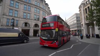 Londra / İngiltere'de - 19 Eylül 2016: London city ve otobüs
