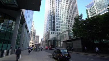 Londra / İngiltere'de - 19 Eylül 2016: gökdelenler iş işyeri, London City, İngiltere binalarda Windows