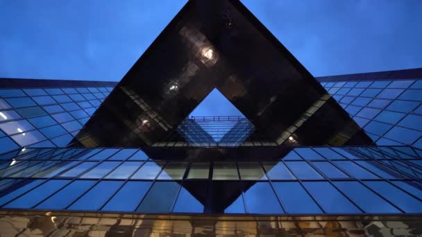 Londres Inglaterra Septiembre 2016 Ventanas Rascacielos Oficina Negocios Edificio Ciudad — Vídeos de Stock