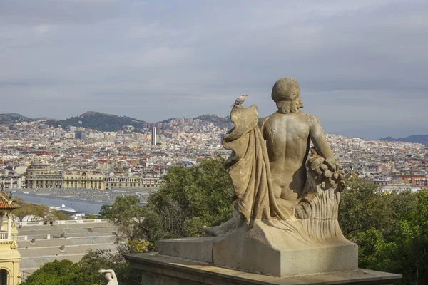 Increíble vista de Barcelona desde las escaleras del Palacio Nacional MNAC — Foto de Stock