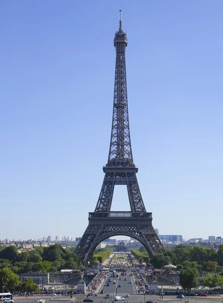 La hermosa y sorprendente Torre Eiffel de París — Foto de Stock