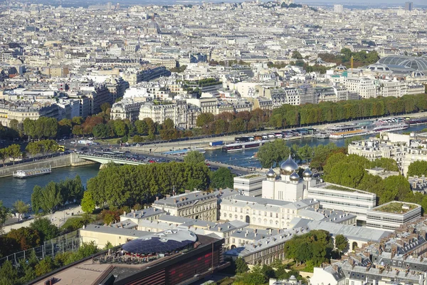 パリ市内のセーヌ川の素晴らしい空撮 — ストック写真