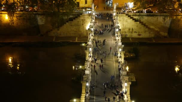 2016 성에서 로마의 아름다운 보행자 산탄젤로 하늘을 — 비디오