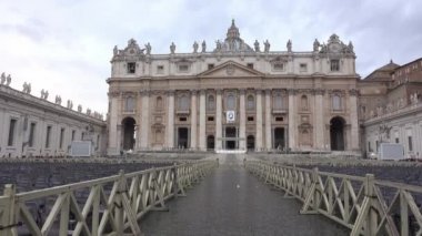 Roma, İtalya. Vatikan'ın ünlü Aziz Petrus Meydanı 