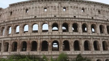 Roma, İtalya 'da Güzel Kolezyum. 